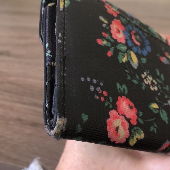 Dark navy, floral Cath Kidston wallet - Picture 8 of 8